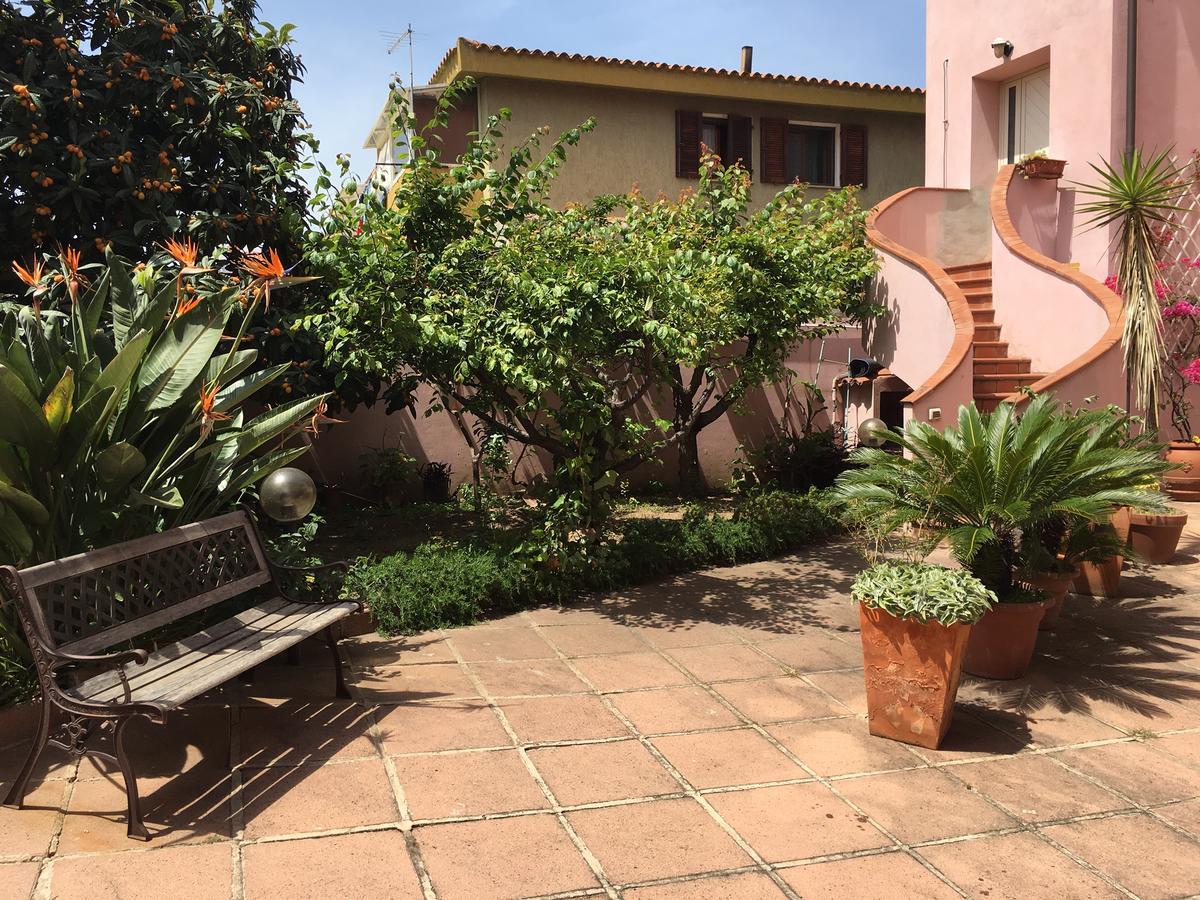 Affittacamere Ciro'S House Olbia Bagian luar foto